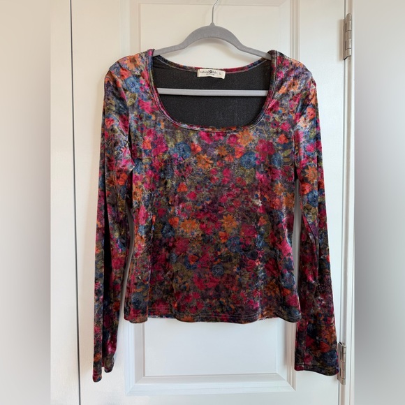 NATURAL LIFE Tops - Natural Life Danielle Square Neck Velvet Top Dark Floral Garden Size Large